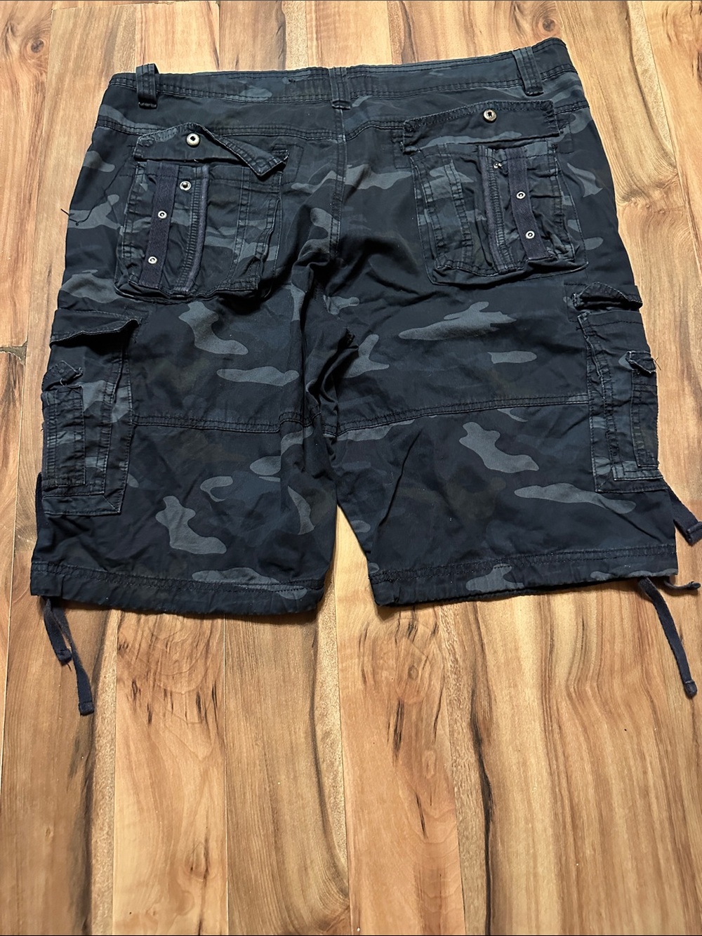 Men's Black Camo Cargo Shorts with Utility Pockets